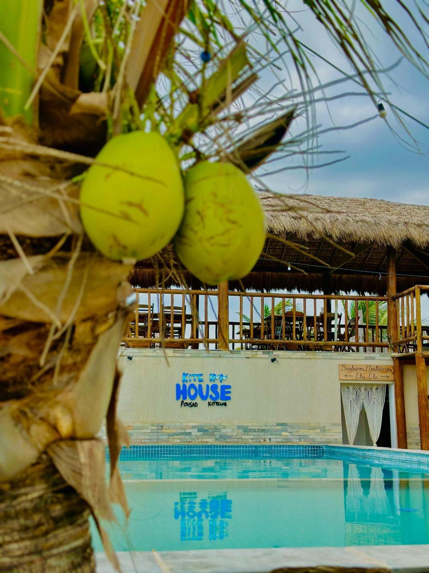 Seu Pedro Lounge Praia - Pousada E Kite Center Icapui Exterior photo